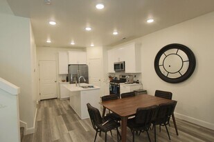 648 W Fire Sky Dr in Saint George, UT - Building Photo