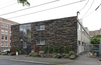 Harvard Ave Apartments in Seattle, WA - Building Photo - Building Photo