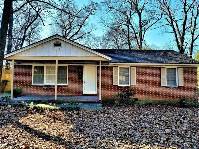 property at 316 Sumerset Dr