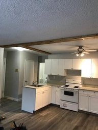 Hillcrest Manor in Edmonton, AB - Building Photo - Building Photo