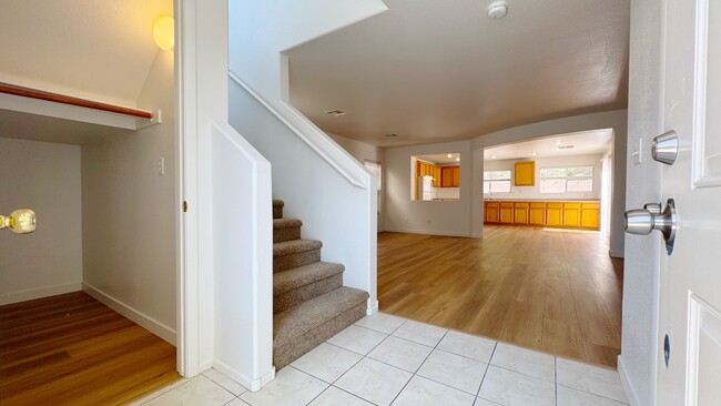 6176 Windmill Island Ave in Las Vegas, NV - Building Photo - Building Photo