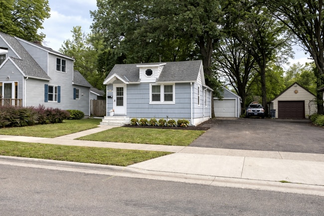 property at 1000 13th Ave NE