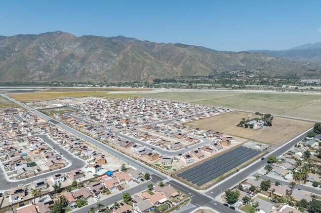 269 Basswood Way in San Jacinto, CA - Foto de edificio - Building Photo