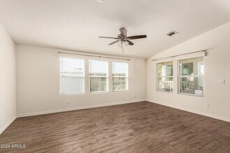 10810 N 91st Ave in Peoria, AZ - Building Photo - Building Photo