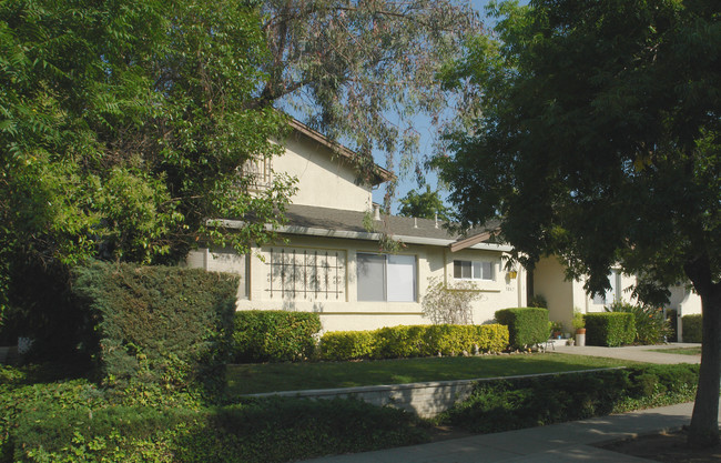 5867 El Zuparko Dr in San Jose, CA - Foto de edificio - Building Photo