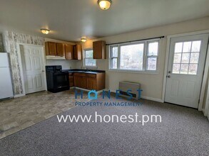 95 Main St in Whitefield, ME - Building Photo - Building Photo