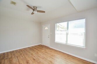 2024 Jean St in Houston, TX - Building Photo - Building Photo
