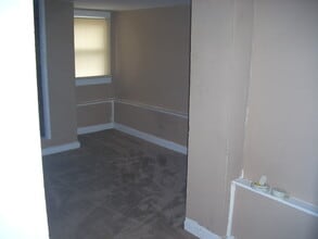 108 S College St in Warrensburg, MO - Building Photo - Building Photo