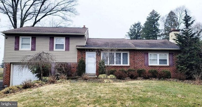 property at 236 Arundel Ave