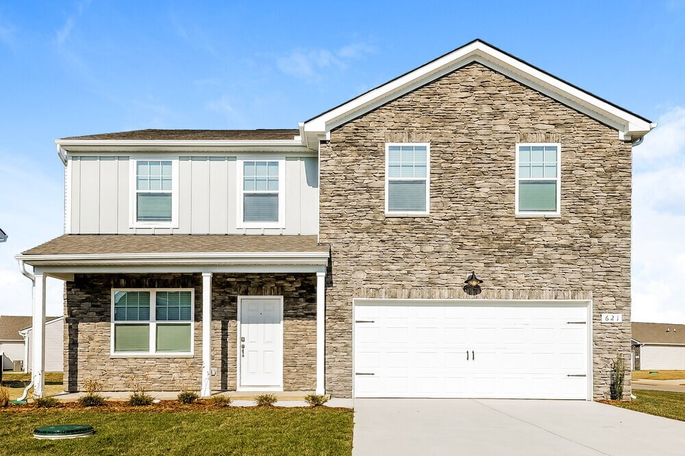 621 Samuel in Murfreesboro, TN - Foto de edificio