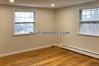 40 Stone St in Beverly, MA - Building Photo - Building Photo