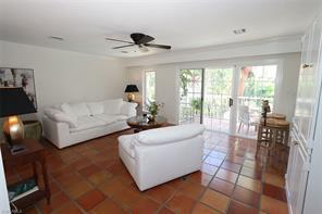 350 3rd Ave S-Unit -2B in Naples, FL - Building Photo - Building Photo