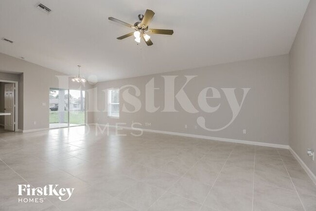 1182 Jaslo St SE in Palm Bay, FL - Building Photo - Building Photo