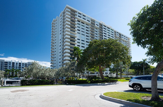 property at 3200 Port Royale Dr N