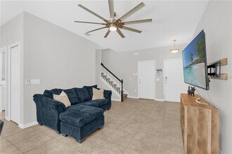 2480 Seven Oaks Dr in St. Cloud, FL - Building Photo - Building Photo