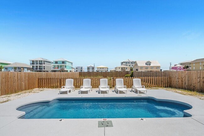 1405 W Lagoon Ave in Gulf Shores, AL - Building Photo - Building Photo