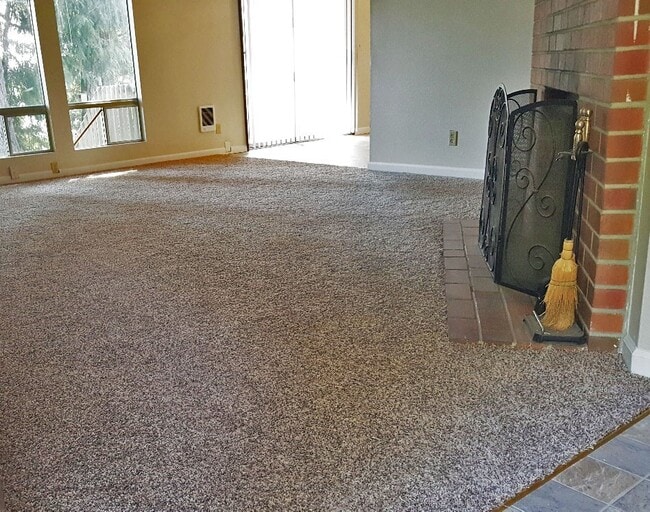 6991 Chico Way NW in Bremerton, WA - Building Photo - Building Photo