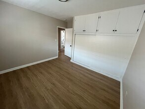327 S Ave 57 in Los Angeles, CA - Building Photo - Building Photo
