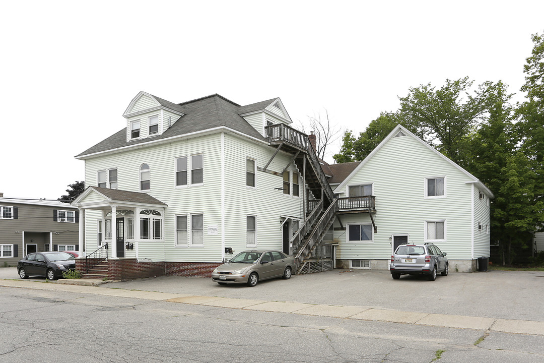 6 Acorn St in Sanford, ME - Building Photo