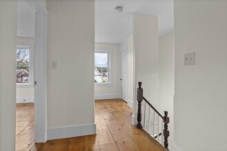 294 Great Rd, Unit 2 in Littleton, MA - Foto de edificio - Building Photo