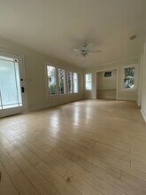 1223 N Orange Grove Ave, Unit WHOLE HOUSE in West Hollywood, CA - Building Photo - Building Photo