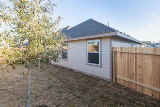 3245 East Chunk Dr in Conroe, TX - Building Photo - Building Photo