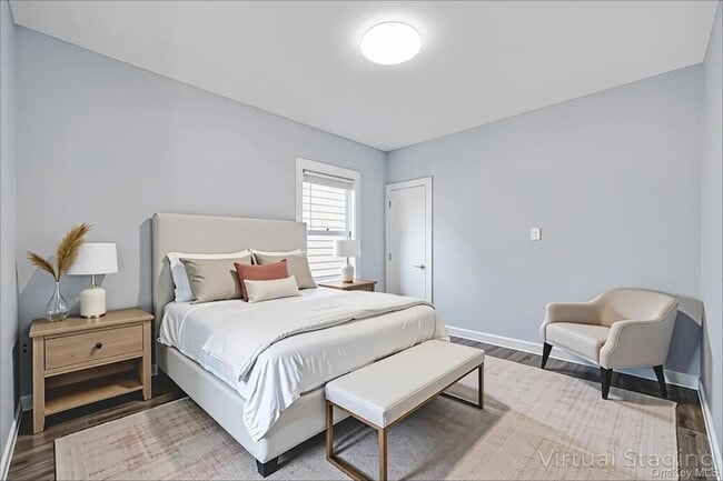 61 James St in Franklin Square, NY - Foto de edificio - Building Photo