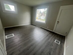 3511 Memphis Ave in Cleveland, OH - Building Photo - Building Photo