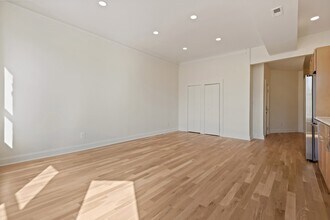 2245 Eutaw Pl in Baltimore, MD - Building Photo - Building Photo