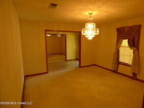 606 Lakeview Ave in Mccomb, MS - Building Photo - Building Photo