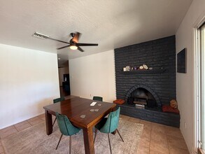 2361 E Riviera Dr in Tempe, AZ - Building Photo - Building Photo