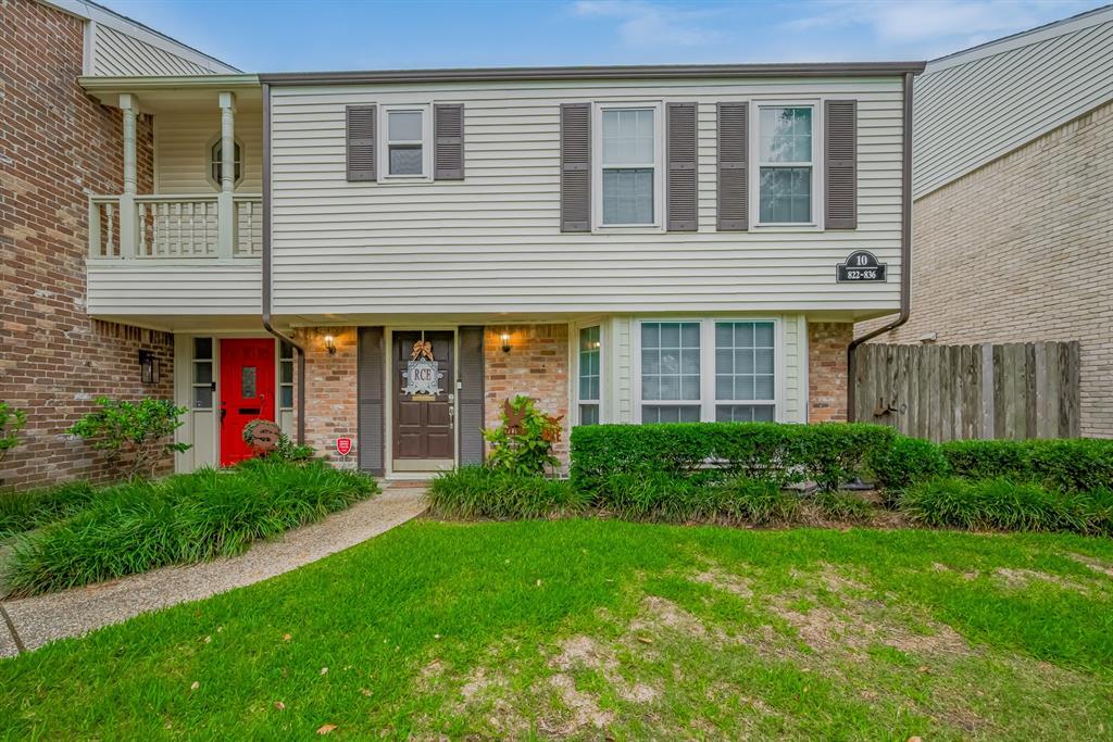 836 Wax Myrtle Ln in Houston, TX - Building Photo