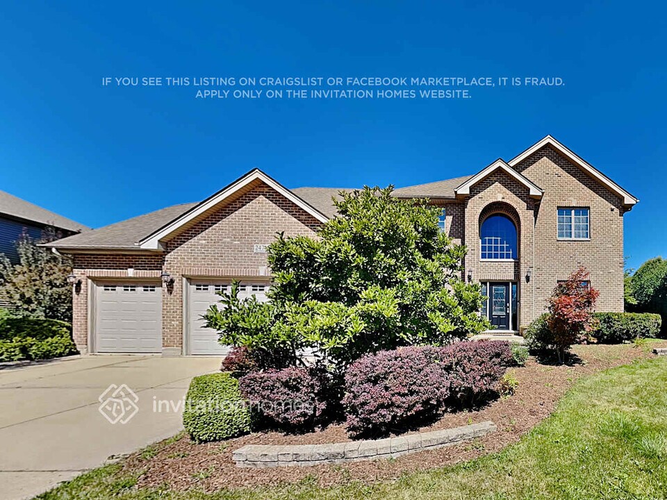 24718 Rushford Pl in Plainfield, IL - Building Photo