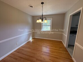 2563 Wood Valley Rd in Winston-Salem, NC - Building Photo - Building Photo