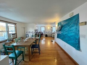 66 Brooks St, Unit 3 in Boston, MA - Building Photo - Building Photo