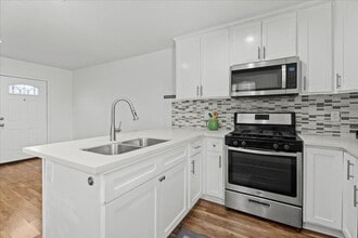 940 Marietta St in Los Angeles, CA - Building Photo - Building Photo