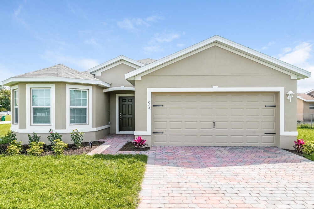 714 SW 6th St in Cape Coral, FL - Building Photo