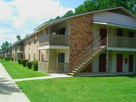 Montlimar Apartments