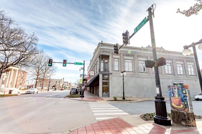 427 N Main St in North Little Rock, AR - Building Photo - Building Photo
