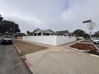 1100 W 48th St in Los Angeles, CA - Building Photo - Building Photo