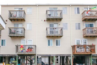 835 Little Bay Ave in Norfolk, VA - Building Photo - Building Photo