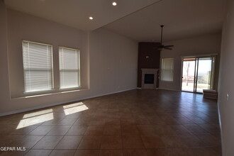 1653 Tonantzin Pl in El Paso, TX - Building Photo - Building Photo