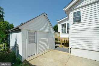 31 W Whitlock Ave in Winchester, VA - Building Photo - Building Photo