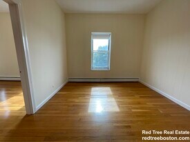 172 N Beacon St in Boston, MA - Building Photo