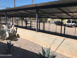2552 N Park Ave, Unit 2552 in Tucson, AZ - Building Photo - Building Photo
