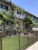 4500 Santa Rosalia Dr Apartments