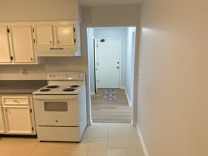 790 Lee St in Des Plaines, IL - Building Photo - Building Photo