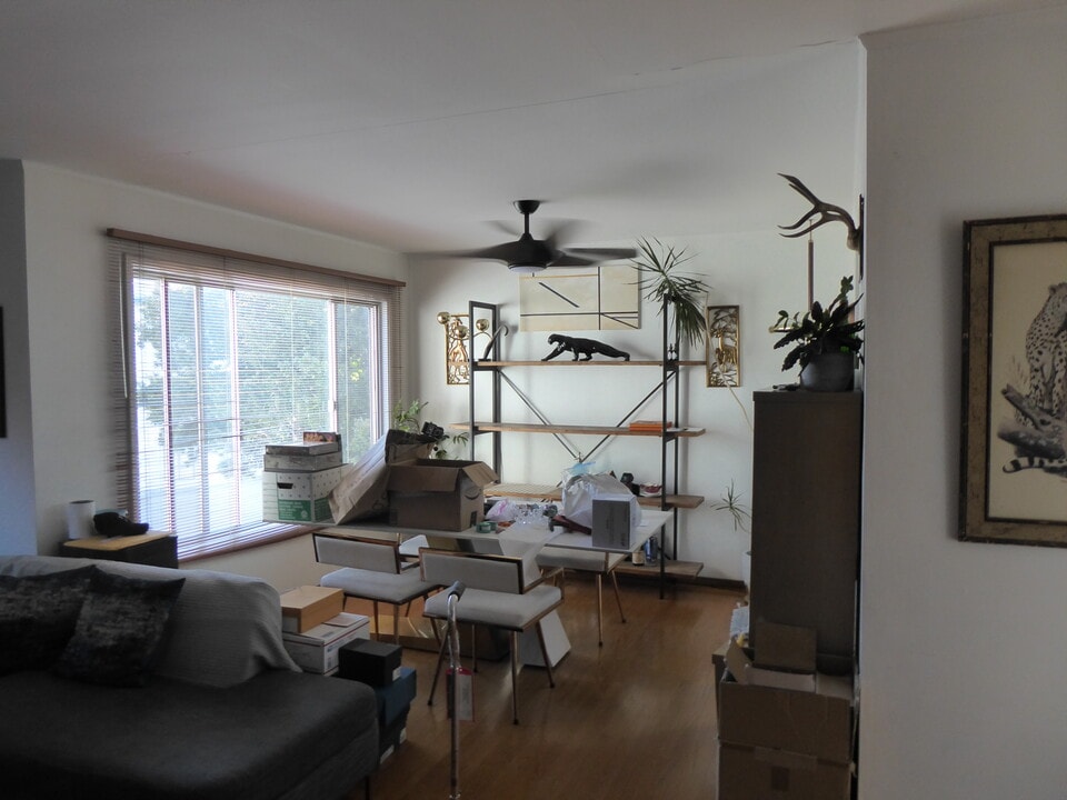 980 Burnett Ave in San Francisco, CA - Building Photo