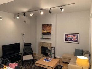 918 W Fullerton Ave in Chicago, IL - Building Photo - Building Photo
