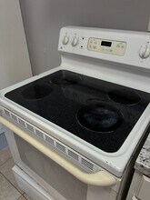 538 Glenvale Dr, Unit B in Houston, TX - Foto de edificio - Building Photo